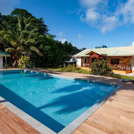 Jms Ventures Guesthouse - Private Pool 라디게 외부 사진
