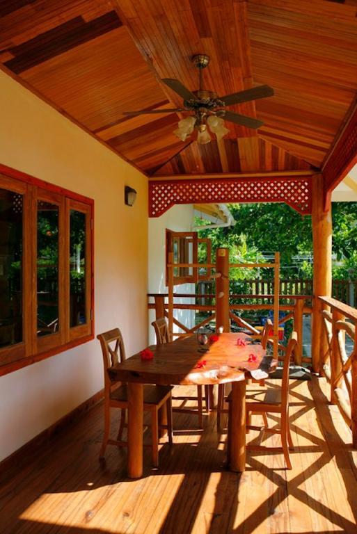 Jms Ventures Guesthouse - Private Pool 라디게 외부 사진